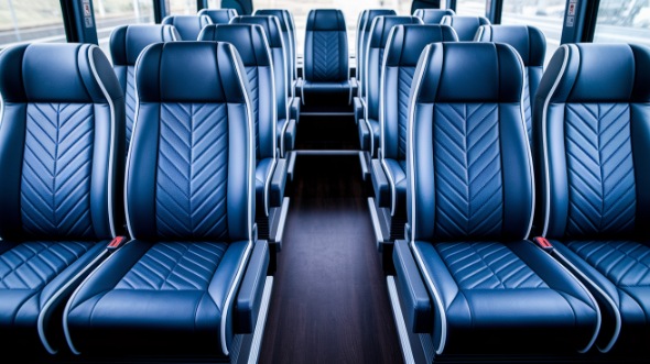 18 passenger minibus rental palm springs